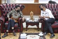 Gus Halim Minta Bupati Pesisir Selatan Terus Jaga Kerukunan Warga Transmigran