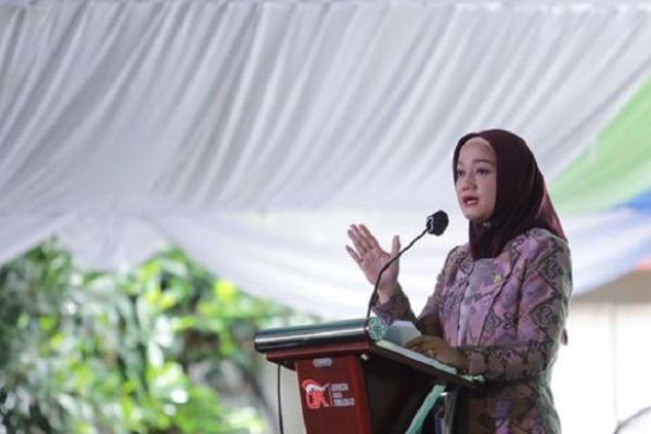 OJK Ingatkan Santri Waspadai Bahaya Pinjol Ilegal 