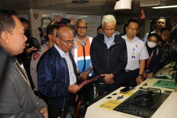 Menko PMK Pantau Bantuan untuk Wisatawan Terjebak di Karimunjawa