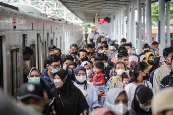 Tekan Konsumsi BBM, Kemenhub Tingkatkan Pengguna Angkutan Umum