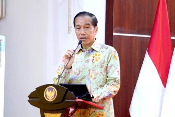 Jokowi Minta Menkominfo Johnny Hormati Proses Hukum