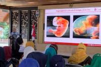 Bos BKKBN Sebut Makan Laron Bisa Cegah Stunting