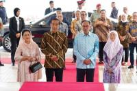 Ida Fauziyah Dampingi Jokowi Bahas Pelindungan PMI di Malaysia