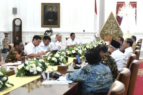 Jokowi Minta Bapanas Cermati Stok Pangan