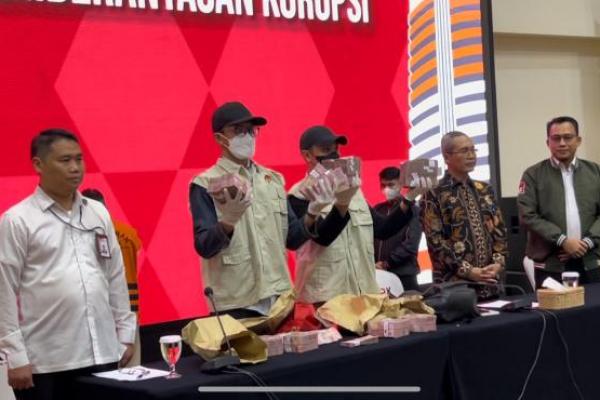 TNI Tetapkan Kabasarnas Jadi Tersangka Suap Pengadaan Alat