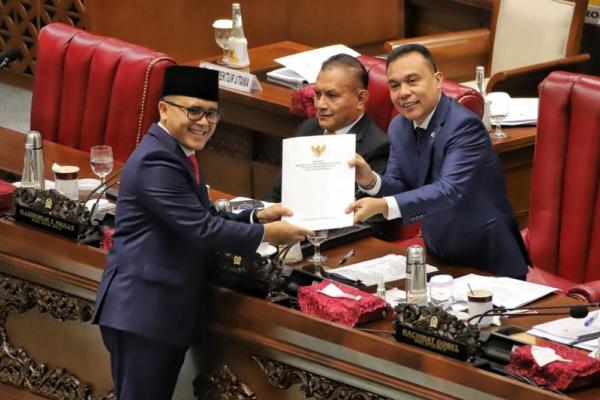 RUU ASN Disahkan, Menteri PANRB Jamin Tenaga Honorer Aman
