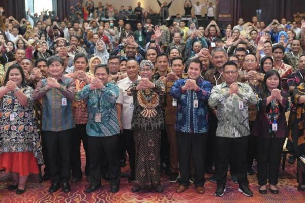 Percepat Pembangunan Desa, Mendes PDTT Ajak Pemda Perkuat Kolaborasi