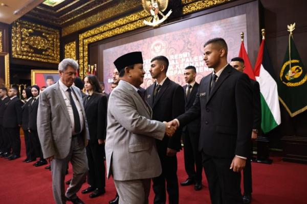 Prabowo Terima 22 Kadet Palestina Kuliah di Unhan RI