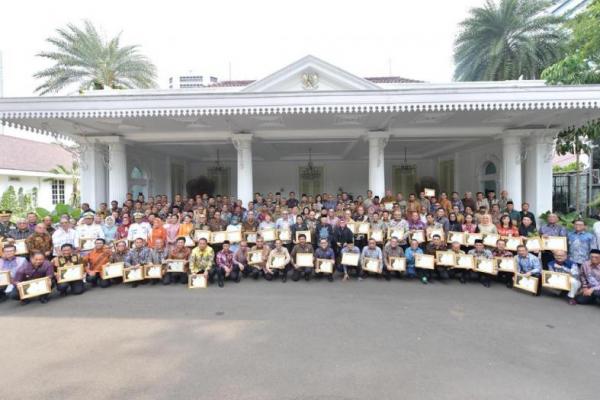 Kemendes Diganjar Penghargaan KIP sebagai Kementerian Terinformatif 2023