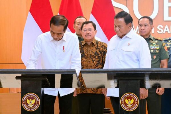 Prabowo Dampingi Jokowi Resmikan RS PPN dan TNI