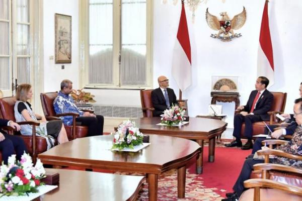 Jokowi dan Bos Microsoft Bahas Pengembangan SDM dan Teknologi