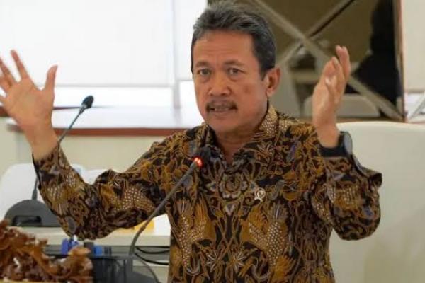 Tidak Takut, Trenggono Hadapi Siapa pun Penyelundup BBL