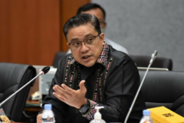 Legislator Demokrat Dukung Pejabat Pakai Mobil Maung