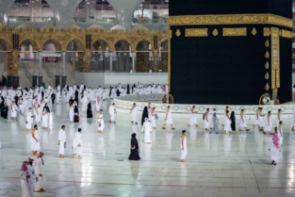 Tips Hadapi Cuaca Panas Saat Ibadah Haji 