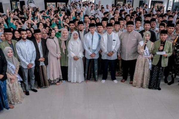 Kemenparekraf Dorong Santri Bikin Konten Unik