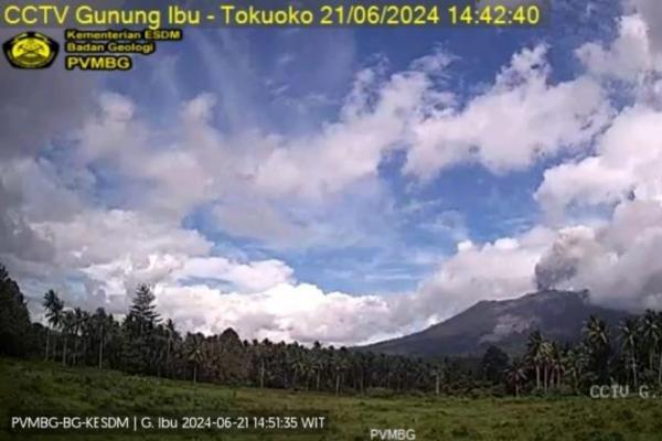 Status Erupsi Gunung Ibu Turun ke Level Siaga