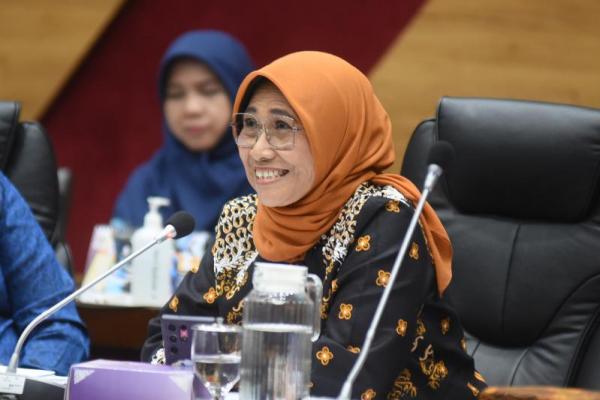 DPR Minta Kemdikbud Tindak Tegas Oknum Curangi PPDB
