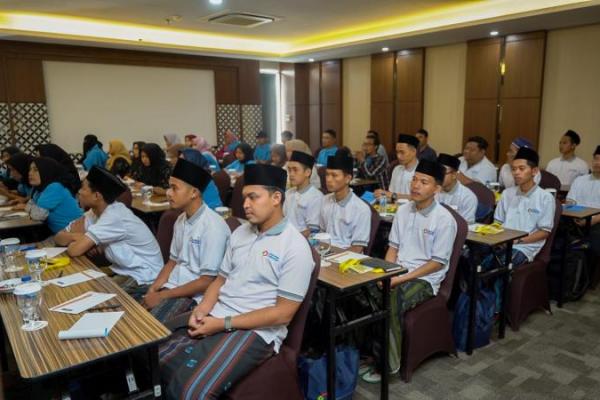 Tumbuhkan IKM, Kemenperin Bina 11.164 Santri dalam Satu Dekade
