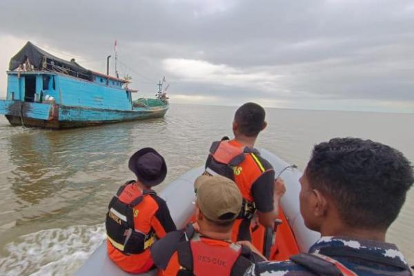 Menkominfo Minta Utamakan Selamatkan Awak Kapal  LCT Cita XX yang Hilang