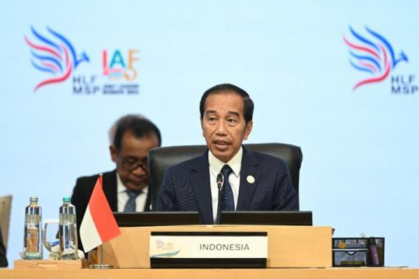 Jokowi Sebut Indonesia Berpeluang Perkuat Posisi di Pasar Global