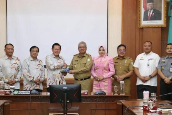 Pemprov Kalbar Gandeng Serawak Perkuat Kerja Sama Transportasi