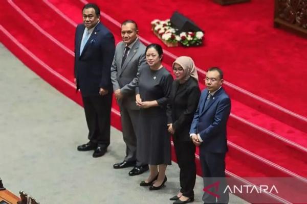 DPR Tetapkan Iffa Rosita Komisioner KPU Pengganti Hasyim Asy`ari