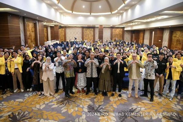 Menteri Kominfo Ajak Masyarakat Waspada Gangguan Informasi Pilkada