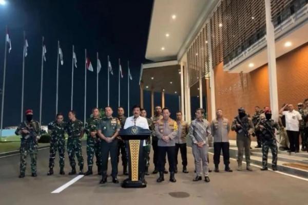 Kemenko Polhukam Serahkan Pilot Susi Air ke Otoritas Selandia Baru