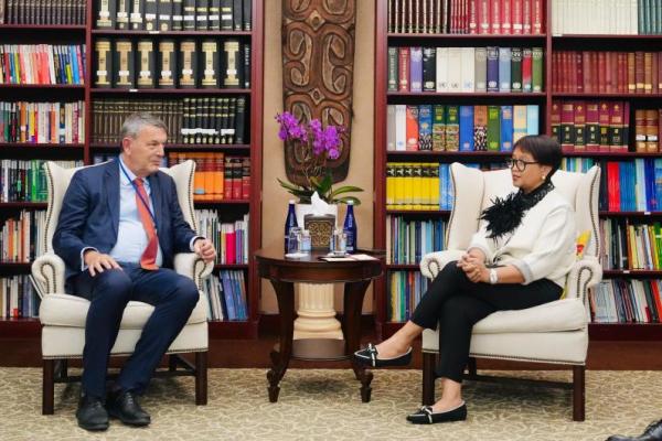 Menlu Retno Tegaskan Indonesia Masih Bersama Palestina