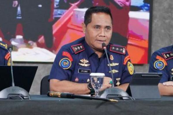 KKP Hentikan Sementara Tambang Pasir di Pulai Citlim