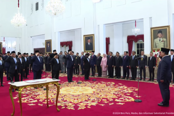 Prabowo Resmi Lantik Menteri Kabinet Merah Putih
