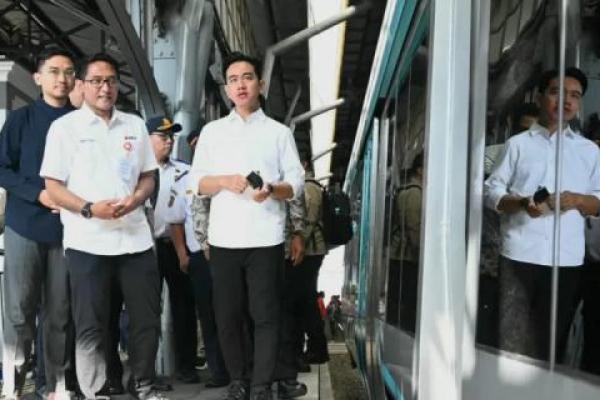 Uji Coba Trem di Solo, Gibran Harap Kota Lain Mereplikasi
