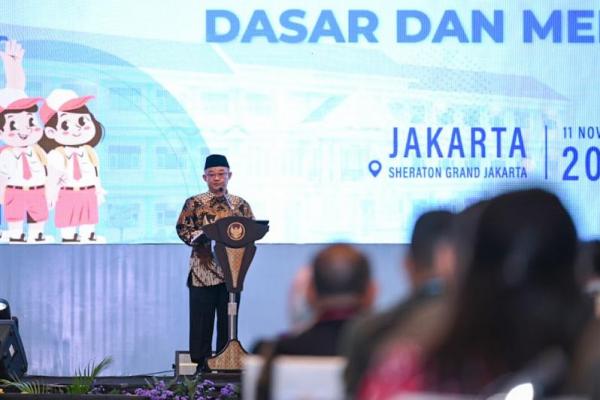Mendikdasmen-Dinas Pendidikan Evaluasi Kebijakan PPDB dan PPPK