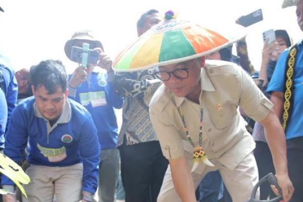 Sambangi Tiga Desa di Kaltim, Mendes Soroti Peran Kolaborasi