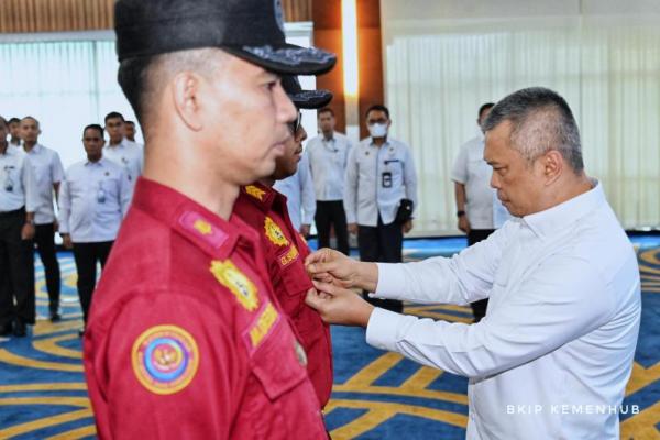 Menhub Lantik 30 Pelaksana Pengukuran Kapal Penangkapan Ikan