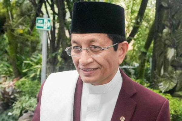 Nasaruddin Umar saat diwawancara di Kantor Kemenag RI (Foto: kemenag)