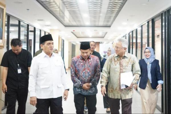 Wamenag Minta Madrasah Proaktif Bantu Siswa terkait SNPMB