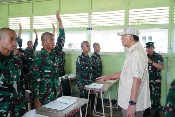 Menhan Sjafrie Dorong Modernisasi Pendidikan di Rindam XII/Tpr