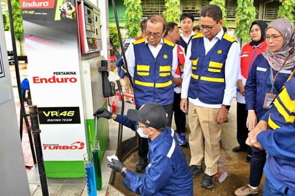 Pastikan Kualitas BBM Terjamin, Wamen ESDM Kunjungi SPBU Pontianak