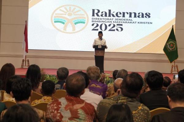 Menag: Keberhasilan Bimas Kristen Dilihat dari Kedekatan Umat dengan Agama