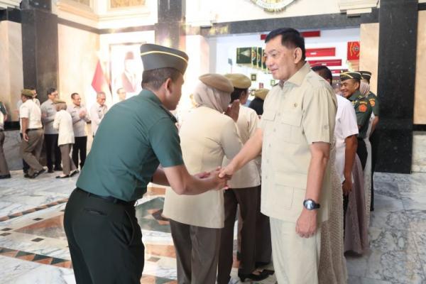 Menhan Pimpin Halalbihalal, Tekankan Soliditas Kemhan