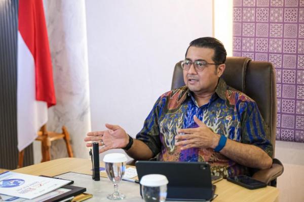 Menekraf Dorong Komersialisasi Puisi