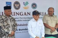 Menko PM Resmikan SPPG BUMDes Sleman