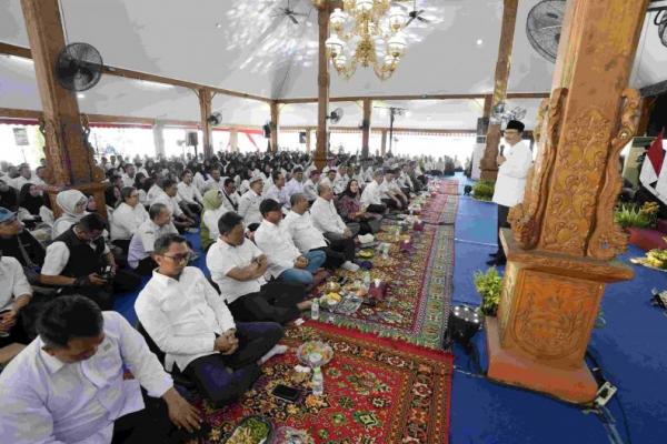 Entaskan Kemiskinan, Mensos Tekankan Perubahan Paradigma Bansos