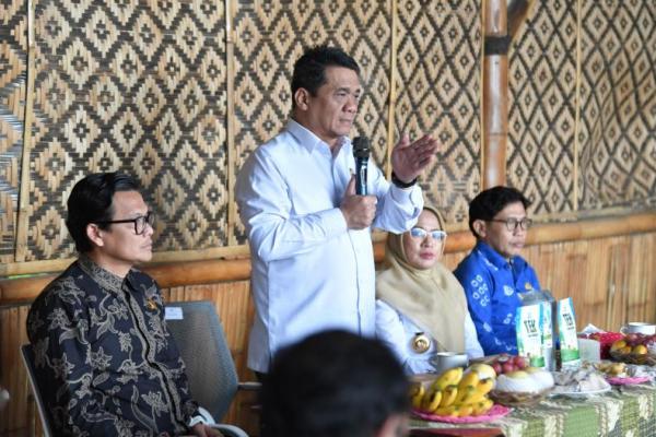 Wamendes PDT Pastikan Kopdes Merah Putih Tak Matikan Usaha di Desa