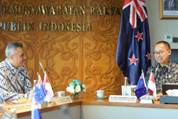 Waka MPR dan Dubes Selandia Baru Bahas Pengembangan Geothermal