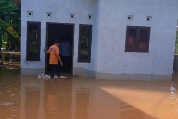 Banjir di Parigi Moutong, Kemensos Salurkan Bantuan Logistik