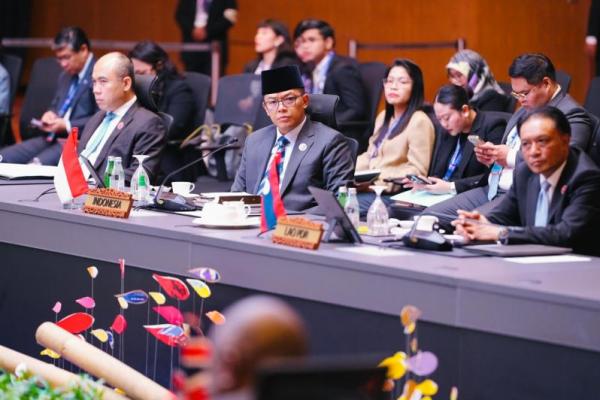 Menlu RI Dorong Inggris Tingkatkan Kolaborasi Jaga Perdamaian dan Pembangunan di Kawasan