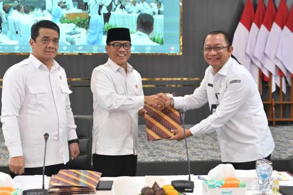 Mendes Yandri Minta Segera Susun Permendes Dana Desa untuk Kopdes