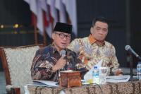 Mendes PDT Yandri Susanto didampingi Wakil Mendes PDT Ahmad Riza Patria dalam konferensi pers di Kantor Kemendes PDT, Jakarta, Rabu (Foto: Kemendes PDT)